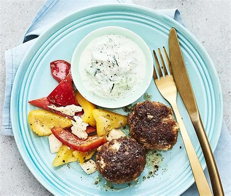 Fetaostbiffar Med Tzatziki Och Paprika Recept ICA Se