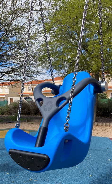 MOLDER DISNOVA - INCLUSIVE BROWNIE SWING SEAT