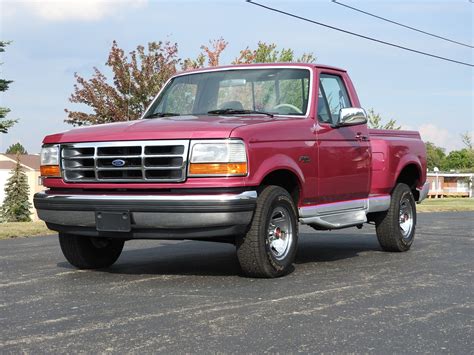 1992 Ford F150 Lariat Flareside Pick Up Truck