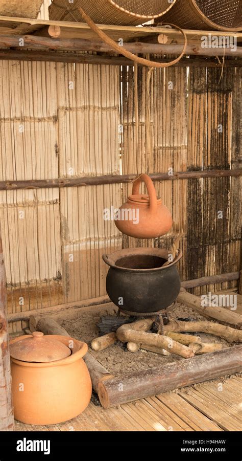 Clay Charcoal Stove Hi Res Stock Photography And Images Alamy