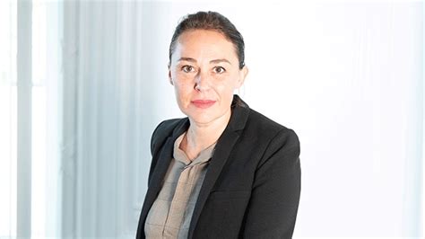 Valérie Aumage Rejoint Pwc Société Davocats En Tant Quassociée En