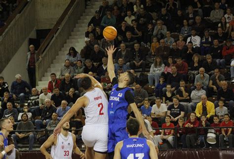 FAVBET Premijer liga Cibona slavila u Dubrovniku Hrvatski košarkaški