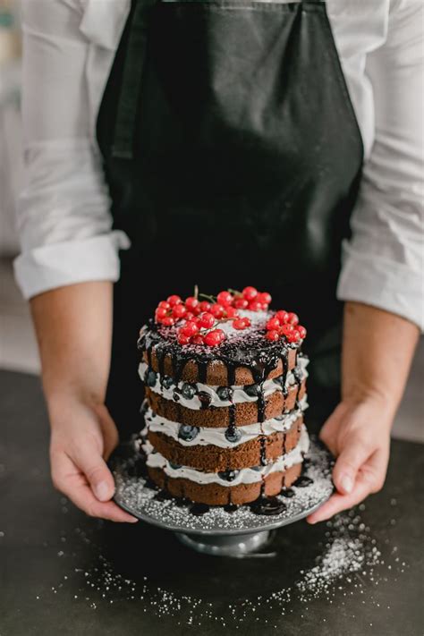 Naked cake wild berry Süße bäckerei Tortendesign Bäckerei