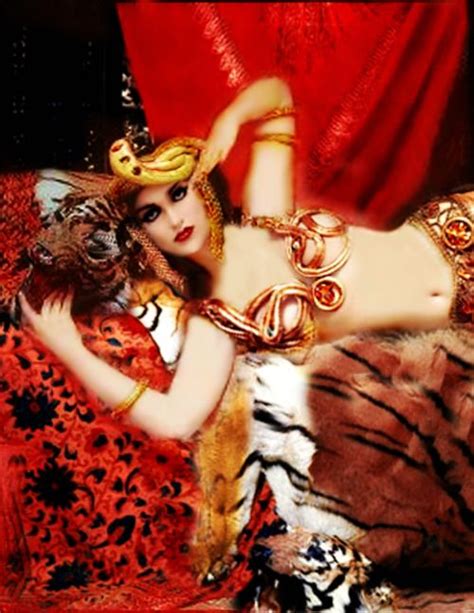 Marilyn Monroe As Theda Bara In Her Role As Cleopatra For The Fabled