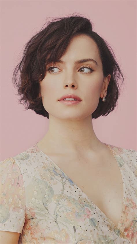 Celebrity Daisy Ridley Short Hair American Actress Brunette