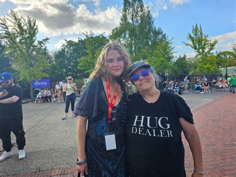 Edie - A spontaneous encounter with Sadie Gust who won the 24-hour song