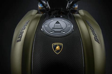 Ducati Diavel Lamborghini