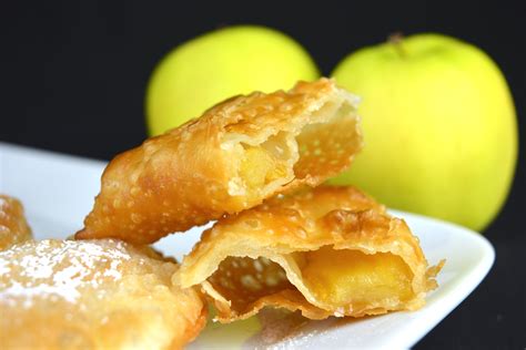 Empanadillas De Manzana Caramelizada