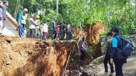 Pergerakan Tanah Di Bandung Barat Mengerikan Pemerintah Tetapkan