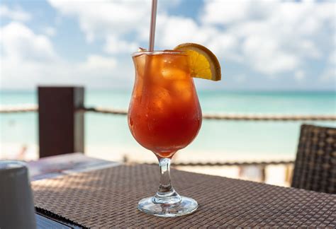 16 Delicious Caribbean Cocktails to Taste | Celebrity Cruises