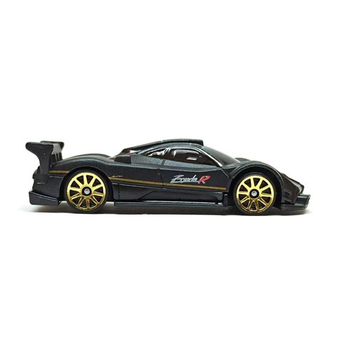 Hot Wheels Pagani Zonda R HW Exotics 215