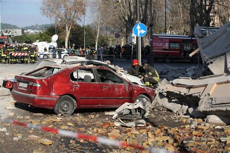 Crollo A Roma Amministratore Oltre Al Danno Anche La Beffa