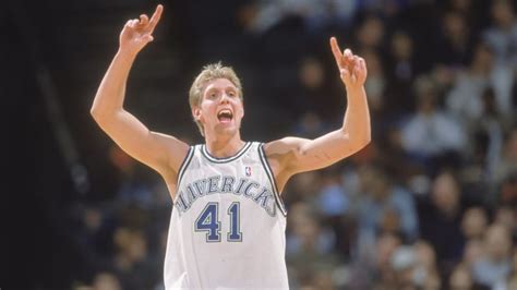 Dallas Mavericks: Looking back at Dirk Nowitzki’s first 40-point game