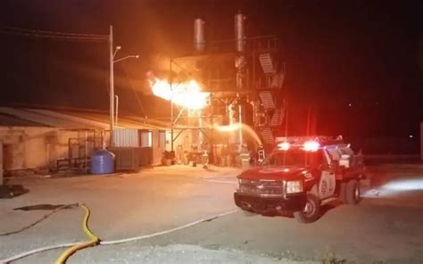 Tepeji del Río Incendio de un reactor en empresa El Sol de Hidalgo