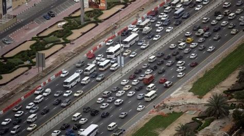 Uae Traffic Tailbacks Towards Dubai Avoid These Roads News