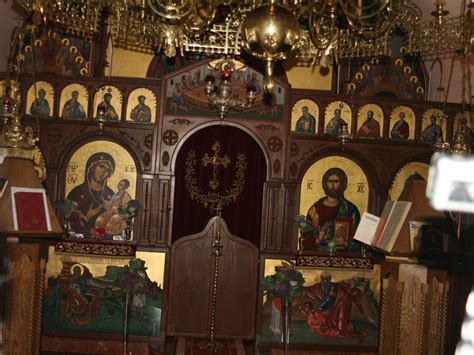 Иконостас в византийском стиле : Orthodox Canada