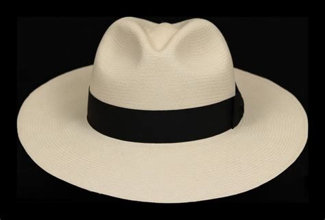 Genuine Handmade Montecristi Fino Fino Classic Fedora Hat