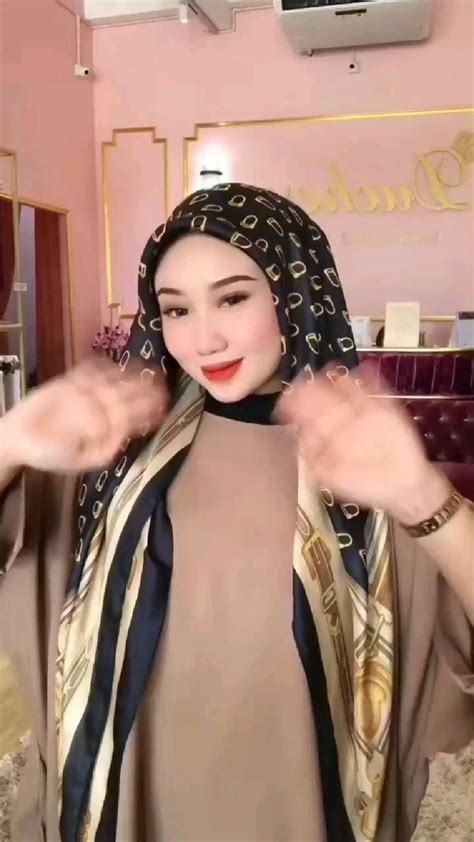 Pin Oleh Dea Oktaviani Di Hijab Style Tutorial Hijab Mudah Jilbab