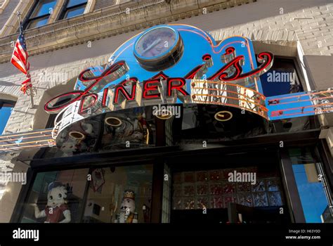 Cities Urban America California Outside Exterior Loris American Diner