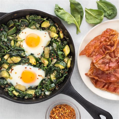 Mealime - Breakfast Skillet of Greens, Eggs & Ham