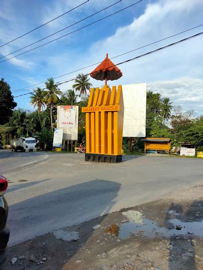 Tugu Payung Wotu Cr Fc Jl Trans Sulawesi Bawalipu Kec Wotu