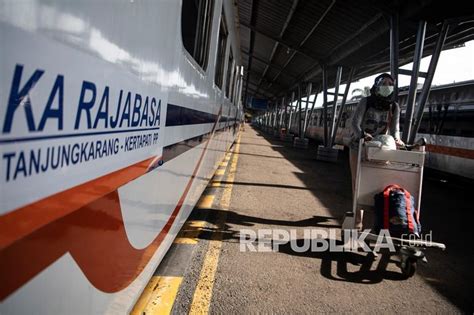 Jumlah Penumpang Kereta Di Sumsel Meningkat Republika Online