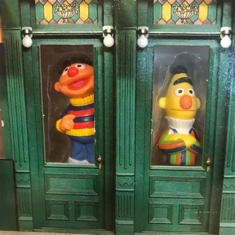 Vintage Sesame Street Character Playset 10 Figures Still in original box(s)