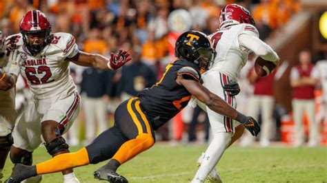 Two Vols Named Walter Camp Preseason All Americans Volreport