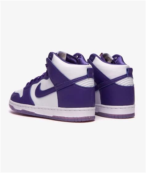 Кроссовки Wmns Nike Dunk High Sp Varsity Purple W купить оригинал цена в Москве и России с