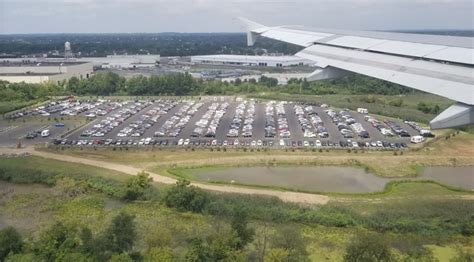 Philadelphia International Airport Parking Parking Lot And Shuttle