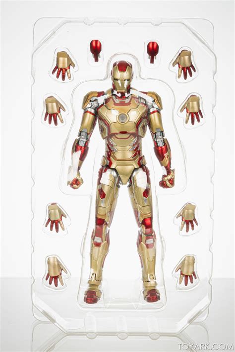 Threezero Infinity Saga Iron Man 42 46 And 50 In Hand Gallery The