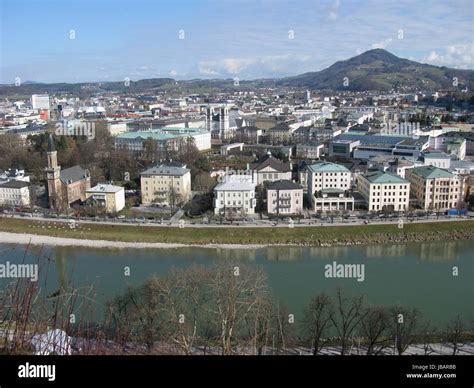 Salzburg Blick vom Mönchsberg Stock Photo Alamy