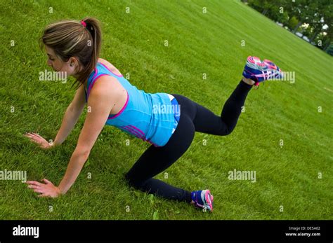 Quadruped Hip Extension Stock Photo - Alamy