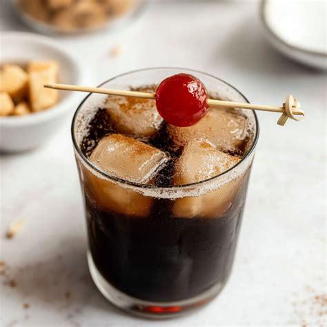 Black Russian Cocktail Recipe - Foodiosity