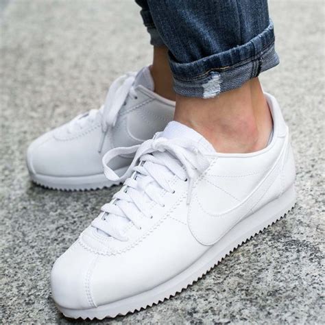 Giày Nike Wmns Classic Cortez Leather White 807471 102