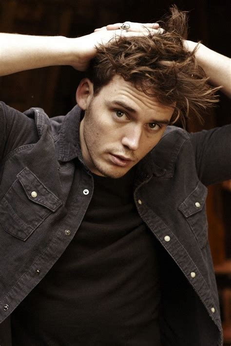 Sam Claflin Young - Cassandra Phillips Kabar