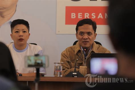 Konferensi Pers TKN Prabowo Gibran Soal Dugaan Kecurangan Pemilu Foto