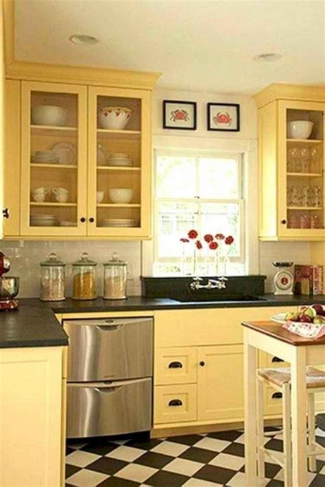 30 Best Farmhouse Kitchen Cabinets Design (9) - LivingMarch.com