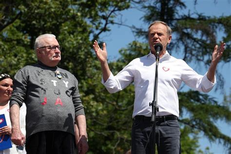 Pologne Manifestation record à Varsovie un demi million de personnes