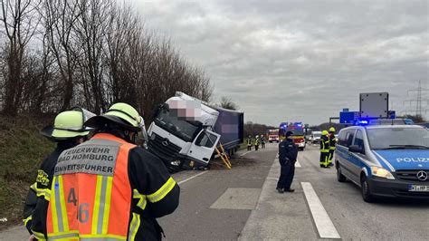 Unfall Auf A5 Bei Frankfurt Hubschrauber Im Einsatz Langer Stau