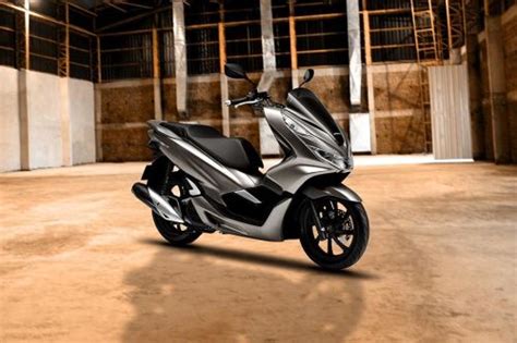 Honda PCX150 2018 Motorcycle Price Find Reviews Specs ZigWheels