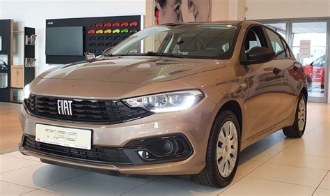 Fiat Tipo lift TURBO Auto Najem wypożyczalnia samochodów Brzeg