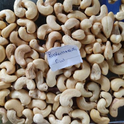 Raw White Ow Wholes Cashew Nut Packaging Size Kg At Rs Kg In