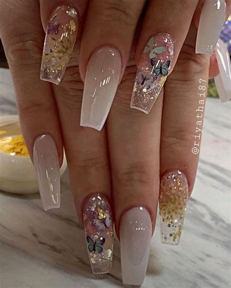 50 Awesome Glitter Nail Designs 2023