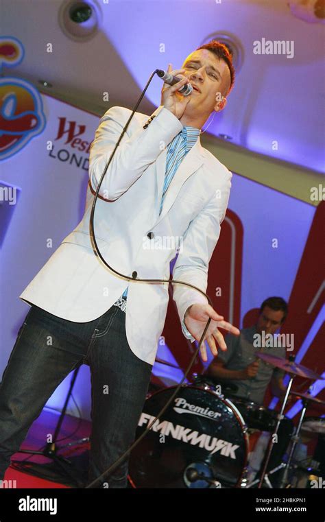 Frankmusik Performs A Free Gig At The Westfield Shopping Centre In