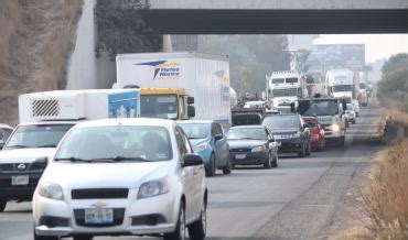 Precauci N Arrojan Piedras Contra Automovilistas En La Autopista