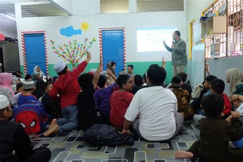 Foto Dosen UAD Tingkatkan Pengetahuan Bahasa Indonesia Bagi Anak TKI