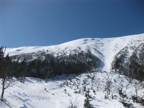 Skier Survives 1 000 Feet Fall Down Main Gully On Mount Washington Nh