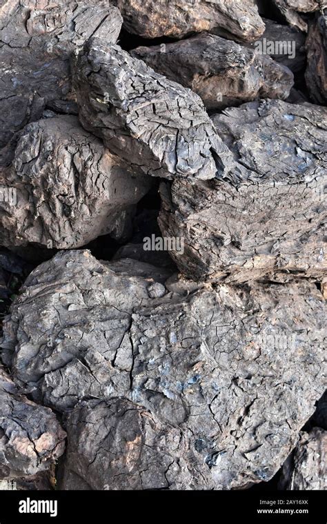 A Pile Of Dry Lignite Coal Ready For Heating Stock Photo Alamy