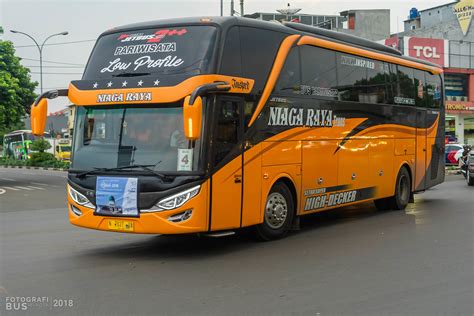 Niaga Raya Transhino Rk8adi Putro Jetbus 2 Shd Margonda Flickr